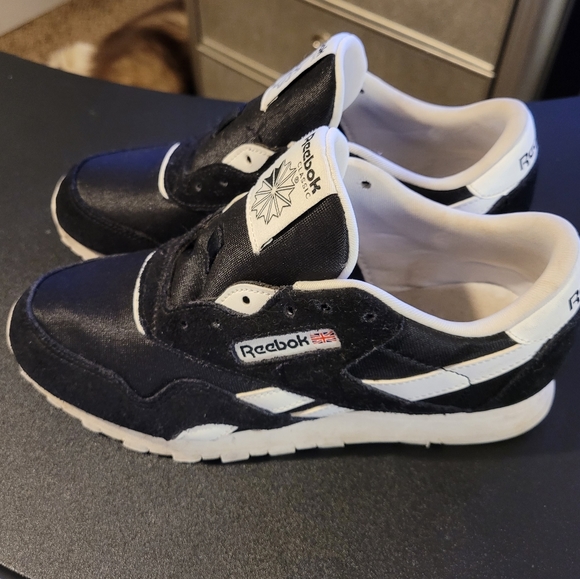 Boys Reebok - Picture 4 of 5